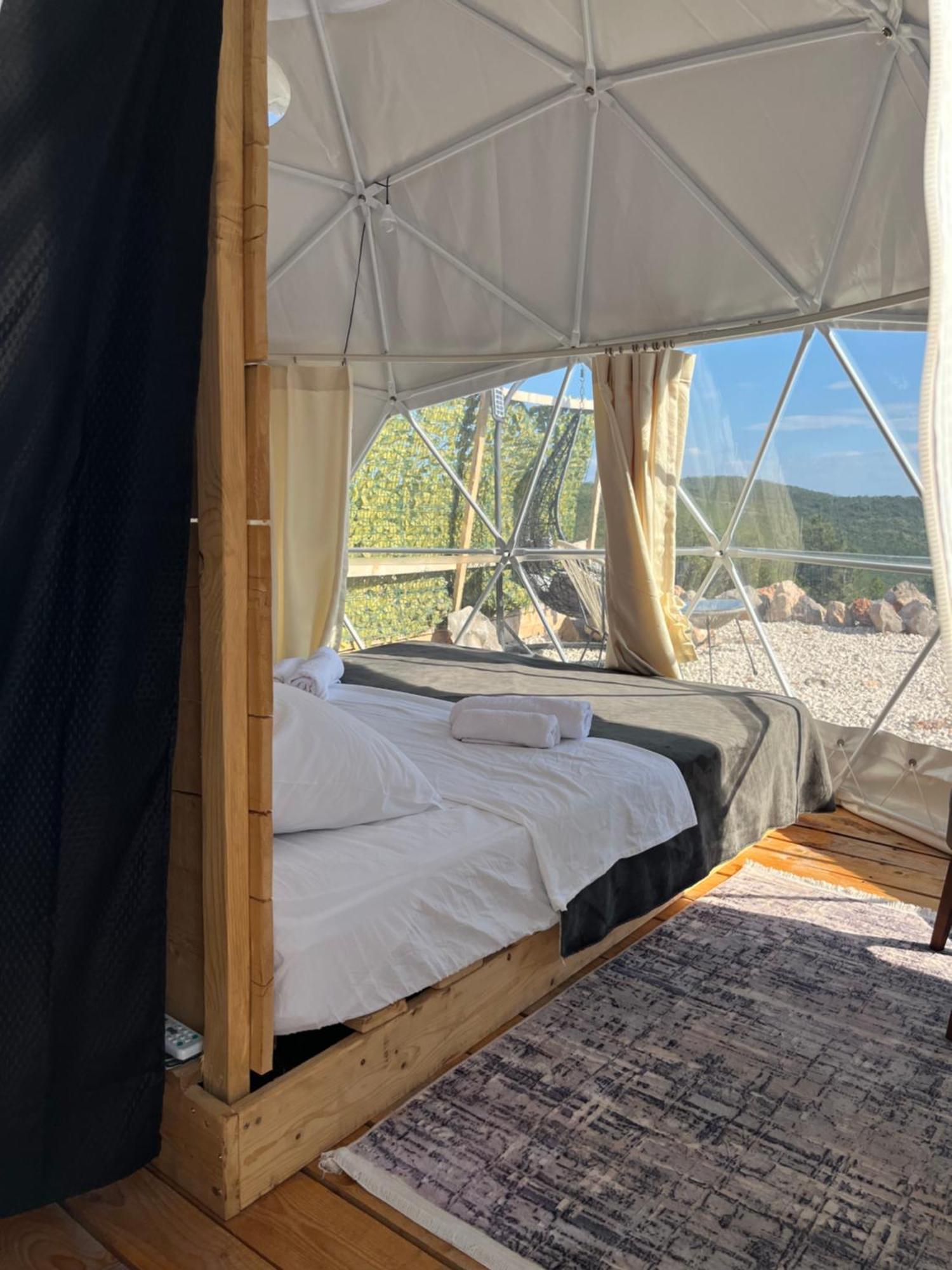 Glamping Peninsula Lustica Rose Villa Tivat Exterior photo